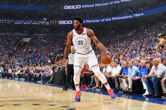 76人恩比德制霸攻防,压制猛龙收获四连胜